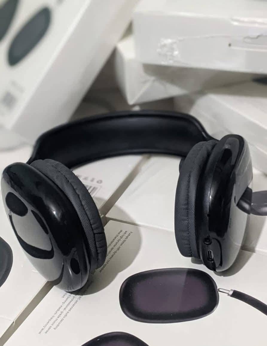 P9 Wireless Headphones